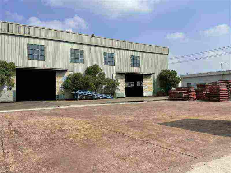 奉賢區西渡工業區6600平方米層高14米10噸行車適合加工